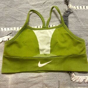 Nike Dri-Fit Sports Bra Size Medium